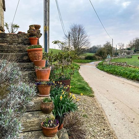 Flowers Barn Villa Daglingworth ภายนอก รูปภาพ